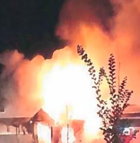 Robaron su iPhone y en venganza mató a una familia al quemar la casa equivocada