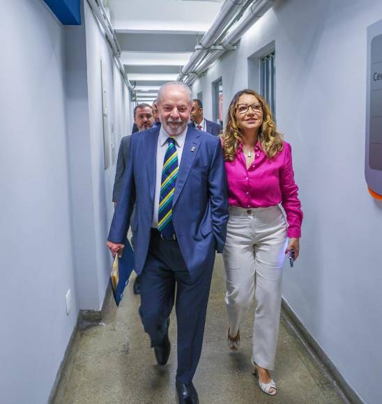 Cabeza política y feminista: “Janja”, la esposa de Lula da Silva que promete potenciar el rol de primera dama en Brasil