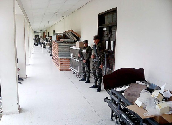 Inicia intervención de hospitales públicos en Honduras