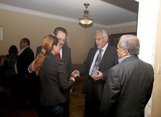 Reconocidos personajes dicen adiós a intelectual hondureño Matías Funes