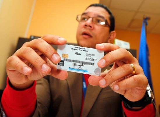 Honduras: Intervienen 'feudos” policiales donde venden licencias