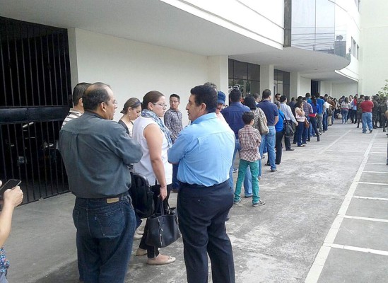 ENEE suspende a más de mil empleados a nivel nacional