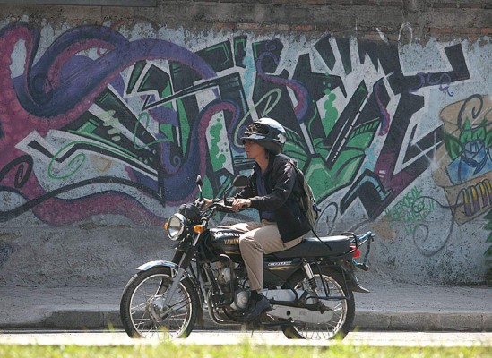Hondureños a favor y en contra de grafitis