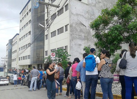 ENEE suspende a más de mil empleados a nivel nacional