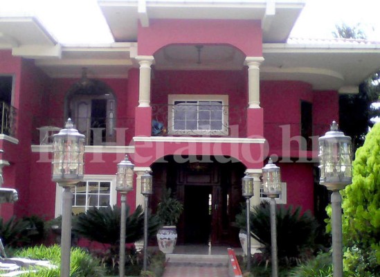 Honduras: Incautan 52 millonarias y lujosas propiedades a la familia Valle