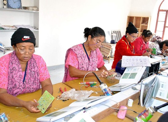 Entre las sombras del olvido, mujer campesina conmemora su día &nbsp;&nbsp;