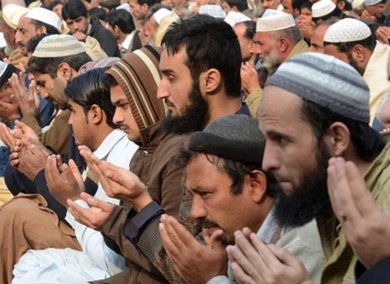 Tribunal tribal condena a niño de 10 años por relación con mujer casada