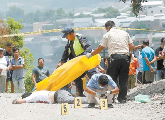 Cobrador muere de siete disparos