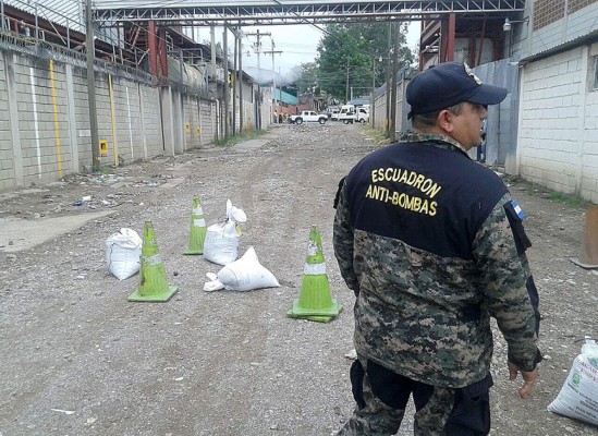 Evacuan escuelas y fábrica en Las Torres