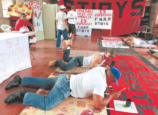 Dirigentes sindicales advierten que no quieren a políticos