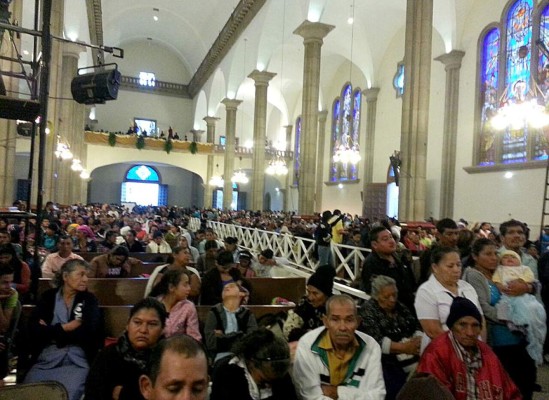 ¡Virgen de Suyapa, oh reina de Honduras!