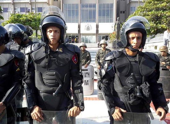 Suspenden juicio contra David Romero