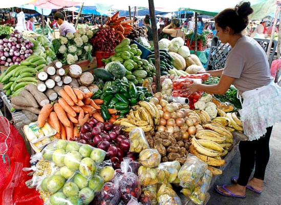 Feria del Agricultor seguirá abierta al público