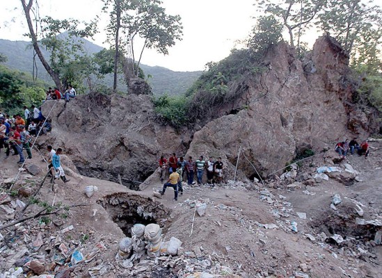 Se requiere tiempo y dinero para rescatar a los ocho mineros