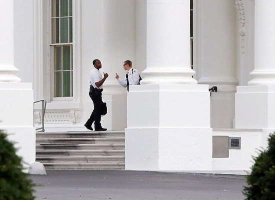 Mujer armada fue arrestada en la Casa Blanca por el Servicio Secreto