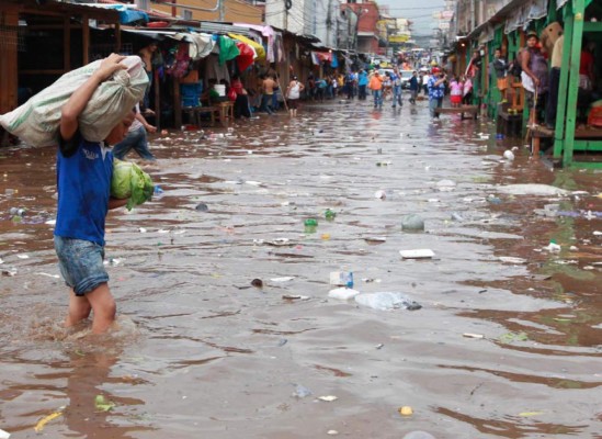 Honduras: Salud solo confirma tres casos positivos de leptospirosis