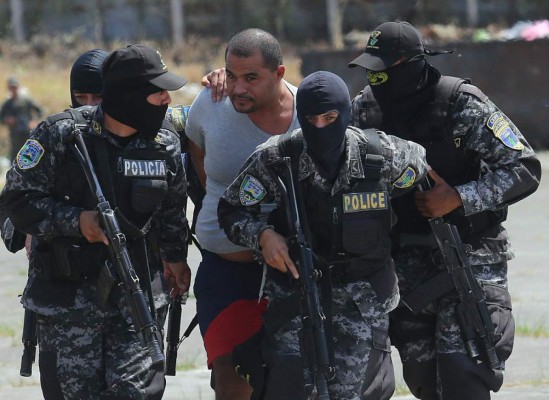 En la PN se queda 'El Negro” Lobo