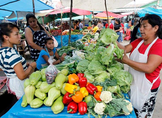Feria del Agricultor seguirá abierta al público