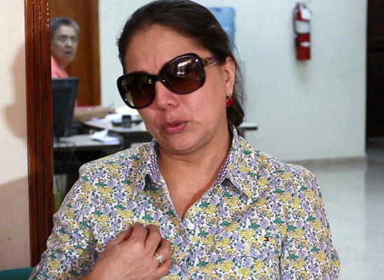 Giran alerta contra madre de expalillona