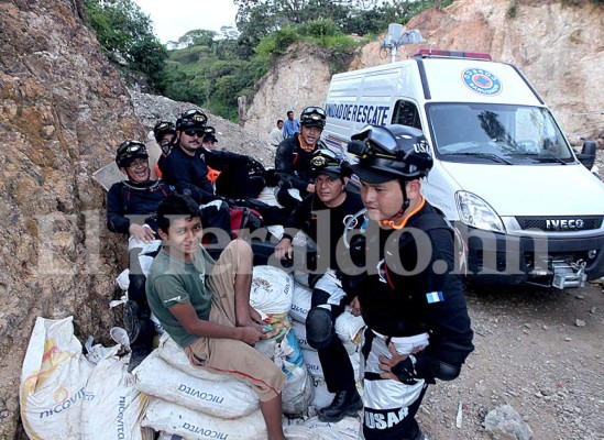 Rediseñarán estrategia de búsqueda de ocho mineros