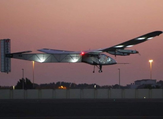 Nuevo aplazamiento del despegue del avión Solar Impulse 2
