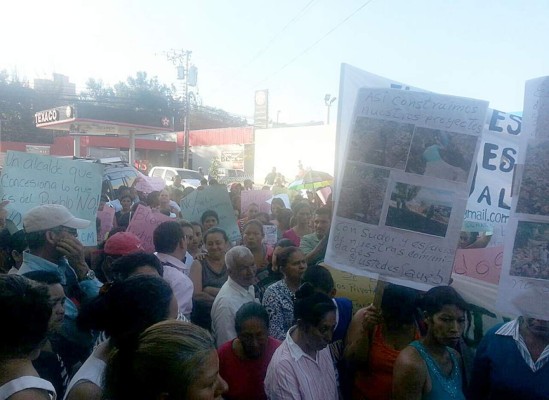 Protesta contra municipalización del agua en la capital hondureña