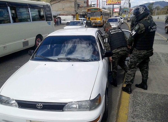 Hieren a taxista en supuesto intento de asalto