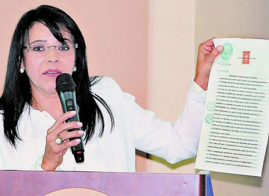 Exsecretaria general de Salud pide una investigación profunda