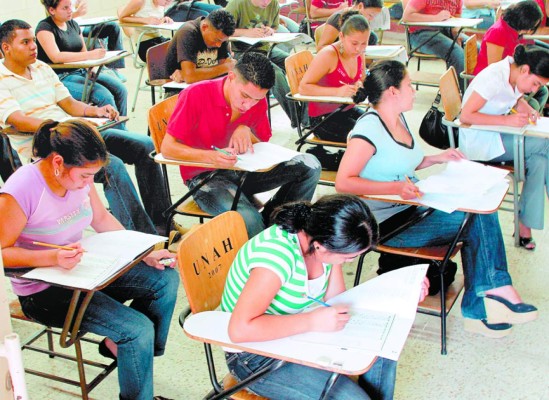 Diputado propone abolir las PAA