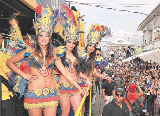 La Ceiba vive su propia fiesta en el Gran Carnaval de Amor y Amistad