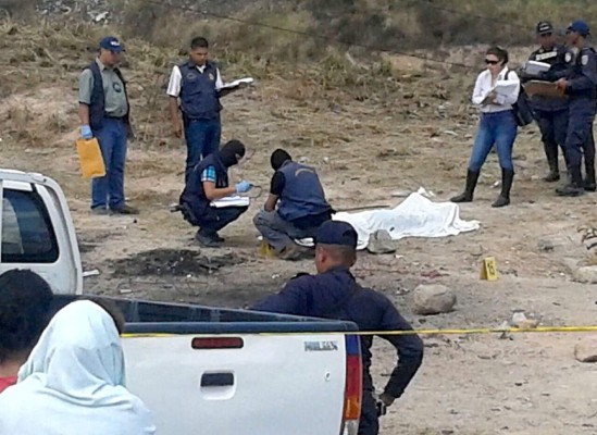 Hallan cadáver en la colonia Cerro Grande