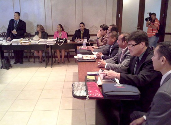 En audiencia diputados por caso de Ciudad del Ángel