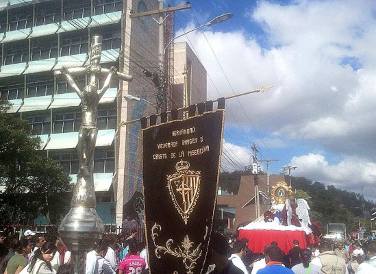 Procesión en honor a la patrona de Honduras