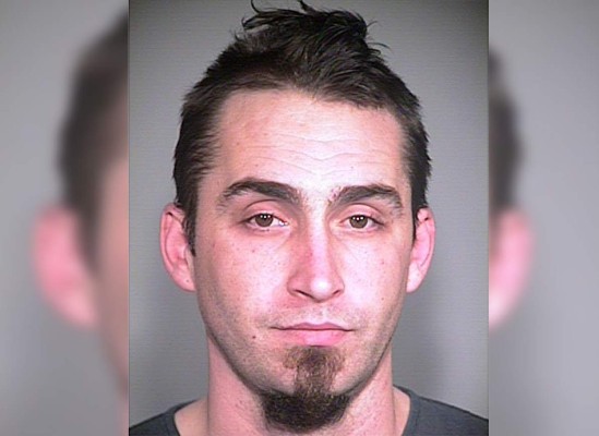 Se entrega hombre que mató a su novia y subió fotos en Internet