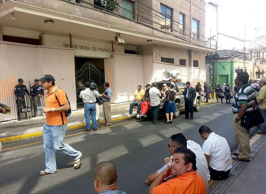 Protesta de maestros hondureños en la capital