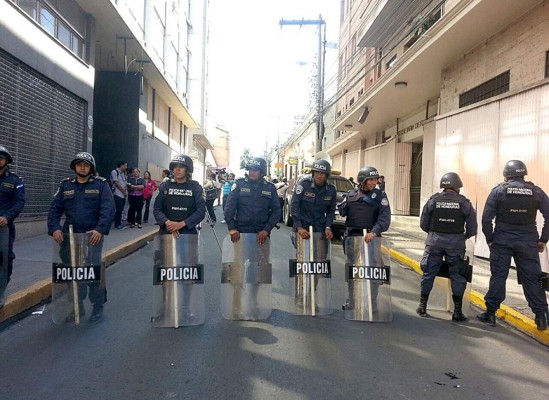 Protesta de maestros hondureños en la capital