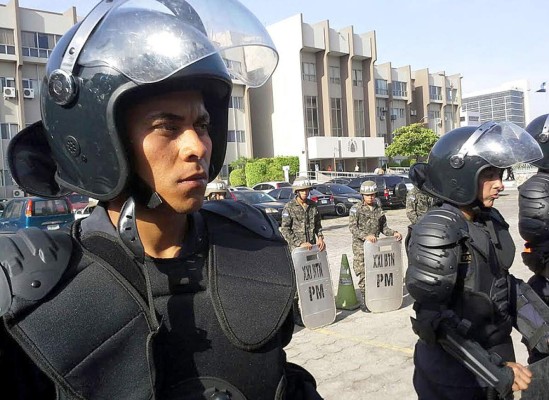 Suspenden juicio contra David Romero