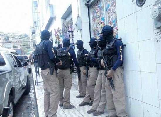 Fuerza Nacional Antiextorsión toma mercado en la capital de Honduras