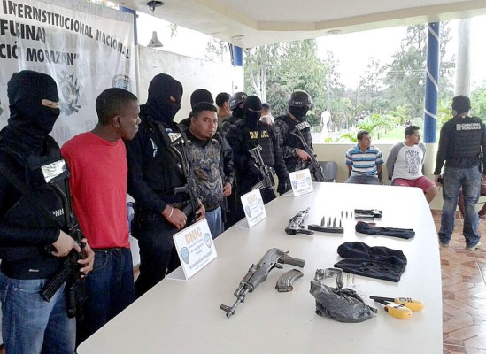 Honduras: Al menos 11 capturas en 'madrugón'