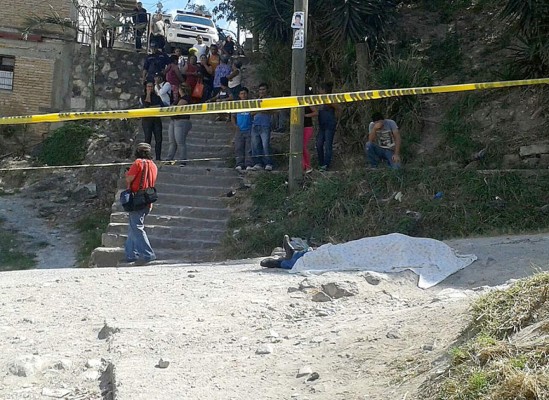 Honduras: De varios balazos matan a vendedor de frutas