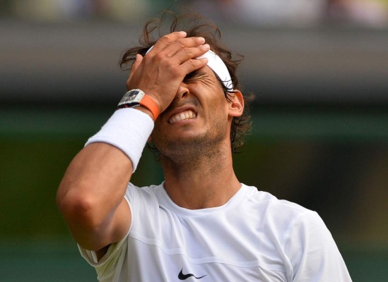 Nadal cae temprano en Wimbledon en el peor momento de su carrera