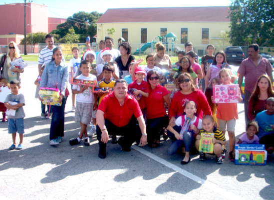 Hondureños residentes en Miami se solidarizan con los más necesitados