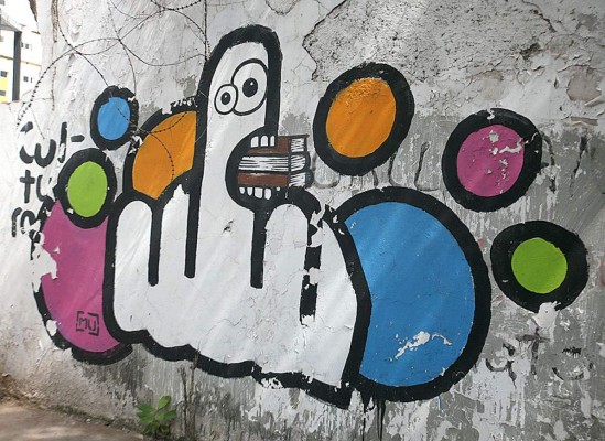 Hondureños a favor y en contra de grafitis