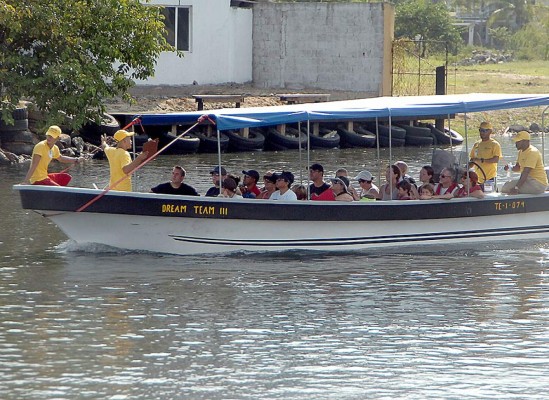 Honduras: Segundo crucero llega a Trujillo con tres mil turistas