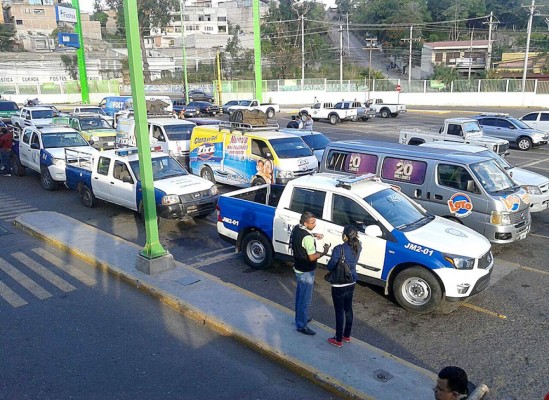 Salen caravanas de amor de Teletón 2014 en la capital de Honduras
