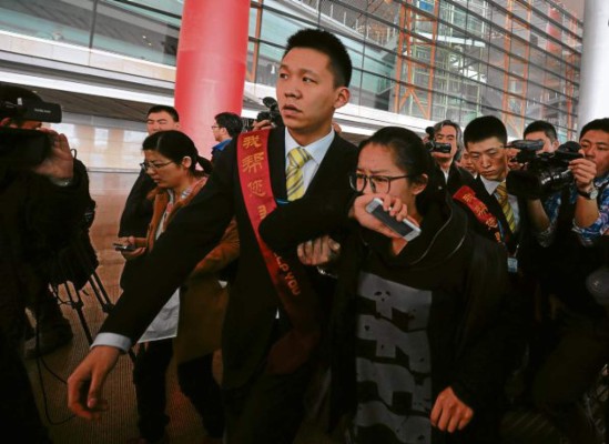 Malaysia Airlines 'perdió contacto' con avión