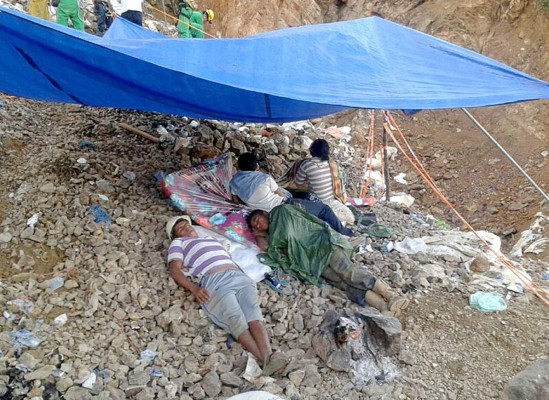 Honduras recibe apoyo internacional para rescatar a los mineros