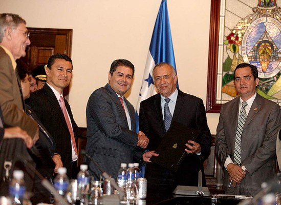 JOH presenta propuesta de Ley de Seguridad Social