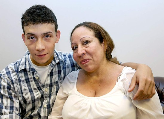 Hondureño sigue buscando asilo en EE UU después de 12 años