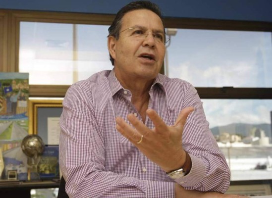 Rafael Callejas completa fianza con bienes prestados por 'amigos'&nbsp;&nbsp;